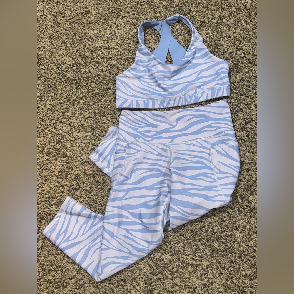 Old Navy Powersoft Animal Print Set